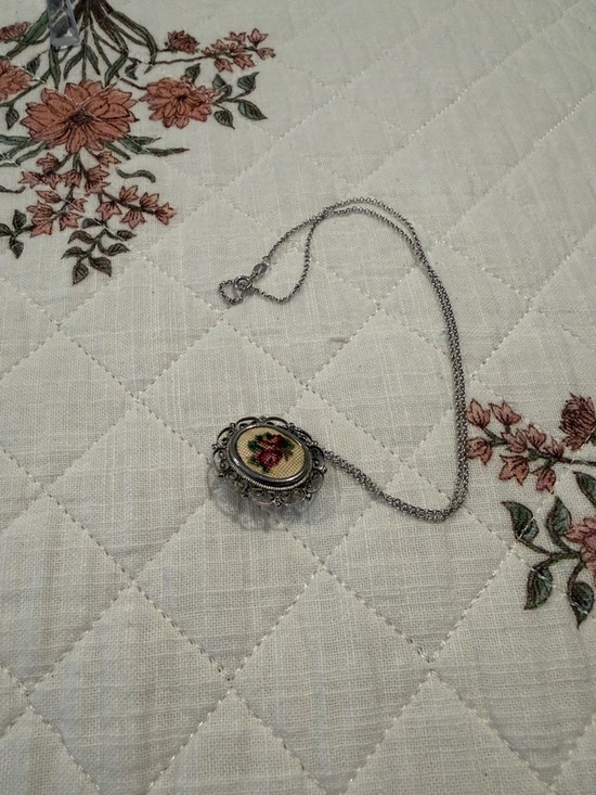 Jewelry - Sterling silver necklace and brooch on an 18 in chain,embroidered brooch/pendant